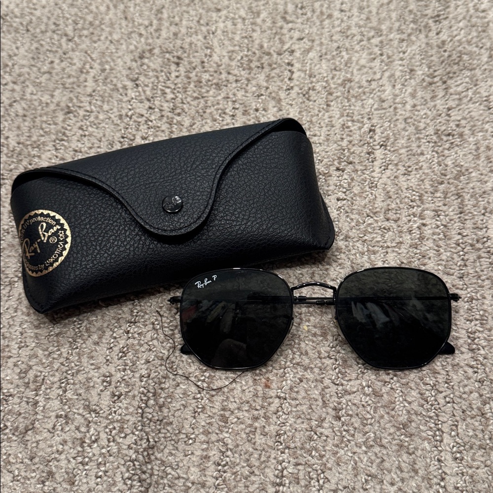 Ray-Ban Classic Black Sunglasses with Case